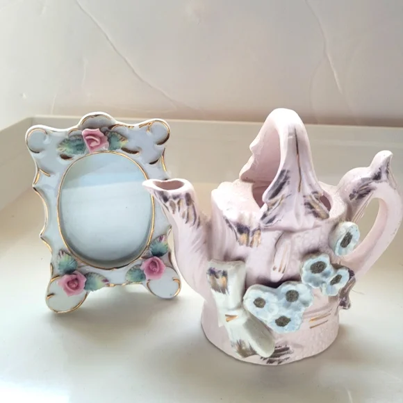 PINK Porcelain & Bone China Vintage Decor - Collectibles ๐ - Picture 1 of 3